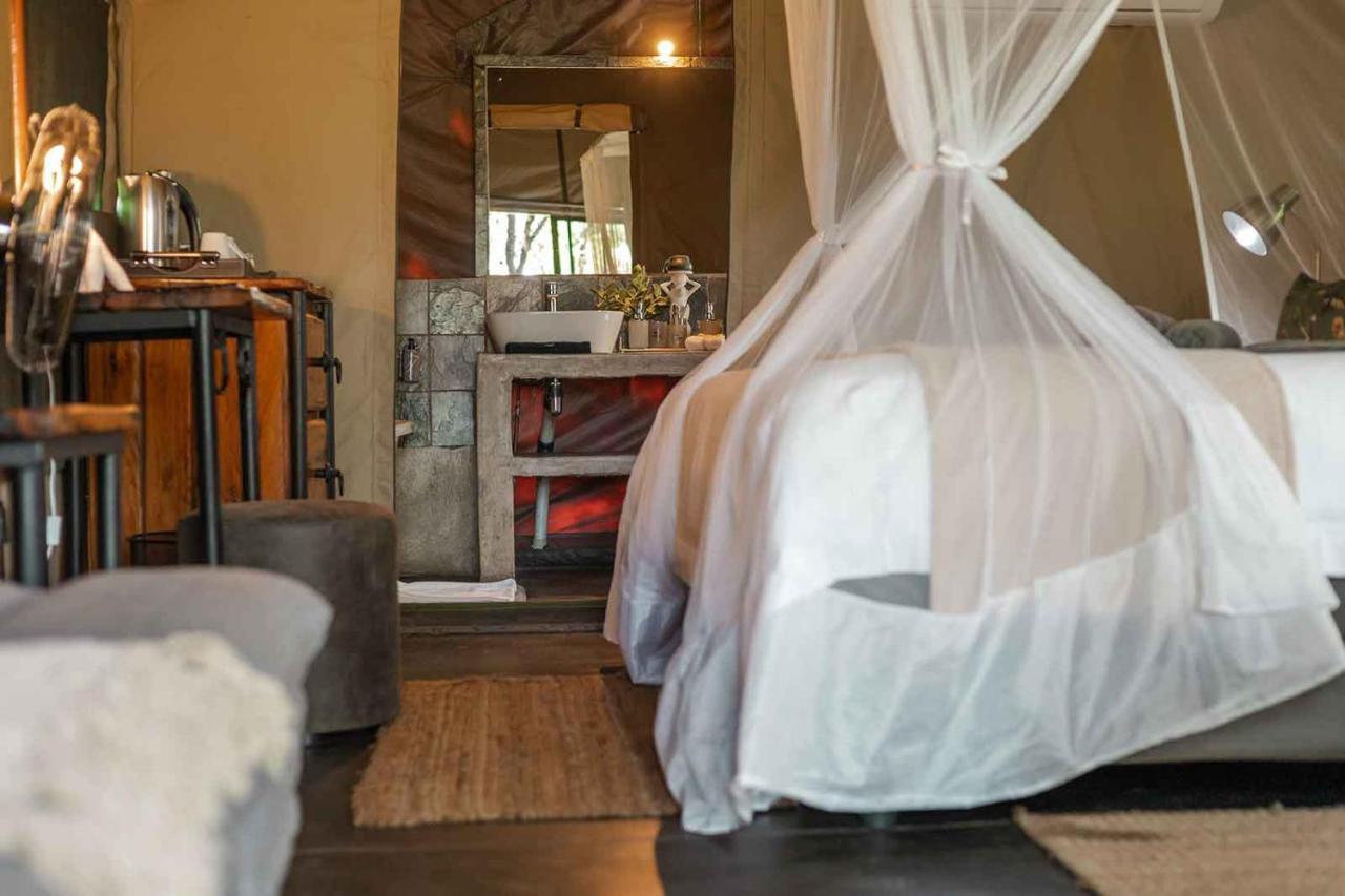 Umkumbe Bush Lodge - Luxury Tented Camp Sabi-Sand-Reservat Exterior foto